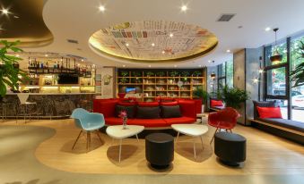 Future Life Hotel (Weinan Xinda Square Branch)