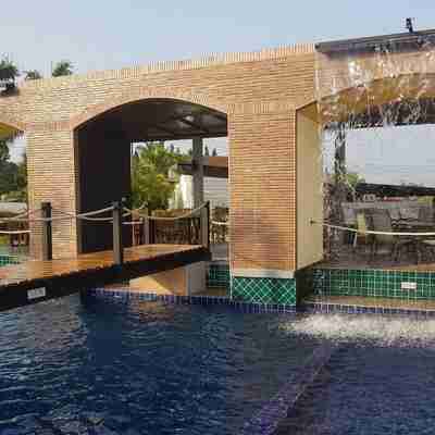 ทามารา รีสอร์ท บางเสร่ Hotel Exterior