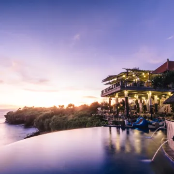 Dream Beach Huts Отели рядом с достопримечательностью «Утес Ченинган»