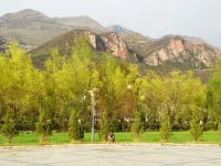 Yelinguan Hotel Hotels in Lintan