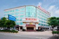 Vienna Hotel (Xingning Downtown Square) - parking