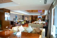 Jinling Grand Hotel - 5-Star