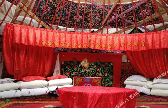 喀納斯白泉山莊