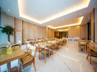 Vienna International Hotel (Wuhan Wuchang Riverfront Jiyuqiao Subway Station Branch）