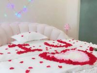 西昌精品主题公寓 - 粉色浪漫圆床房