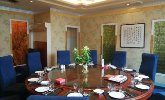 Ulanqab Yingshan Hotel (Jining South Railway Station)