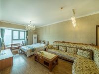 重庆爱屋酒店公寓 - 网红江景欧式二卧室二厅三床套房