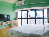 窝窝主题公寓(滁州现代城店) - 温馨大床房