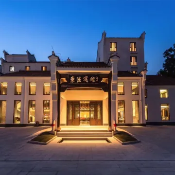 Dongya Hotel