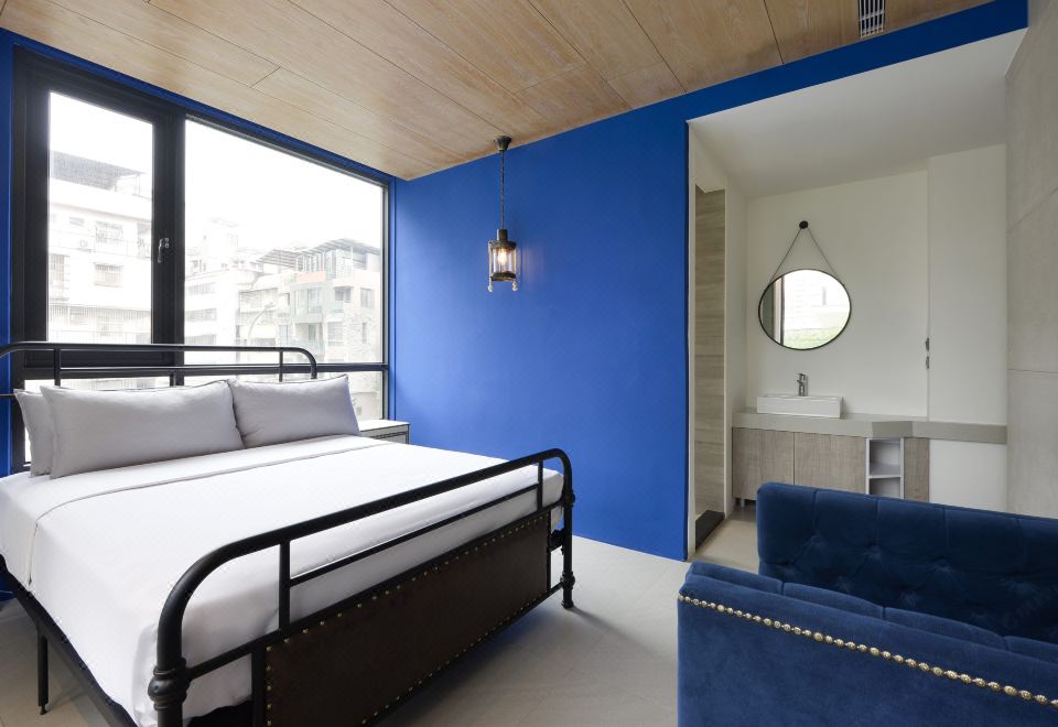 아늑하게 꾸며진 객실 내부 인테리어