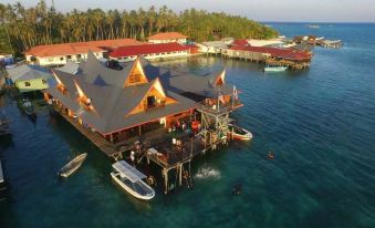 Mabul Paradise Lodge - Housity