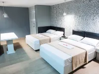 ニュー ウィンストン ホテル ローカル・コングリゲーション・オブ・マリベイ周辺のホテル