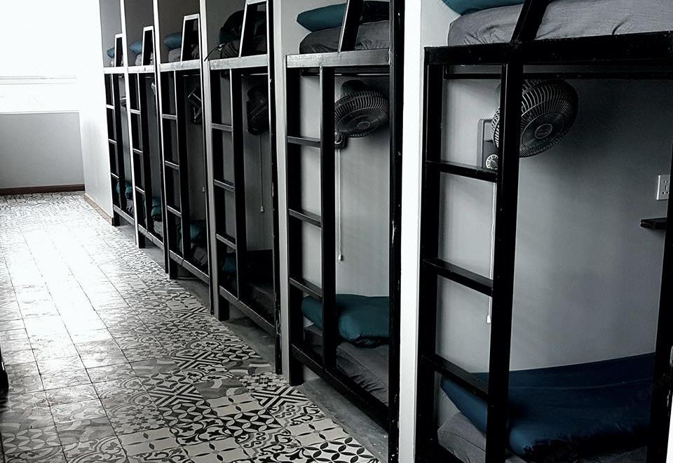 Republik Backpackers Hostel-Hanoi Updated 2023 Room Price-Reviews & Deals |  Trip.Com