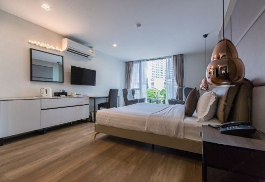 2. 더 코넥스 아속..