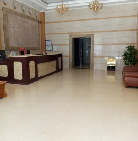 Rongxian Huangting Business Hotel Отели в г. Жунсянь