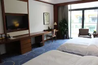 Anning Hot Spring Hotel - balcony