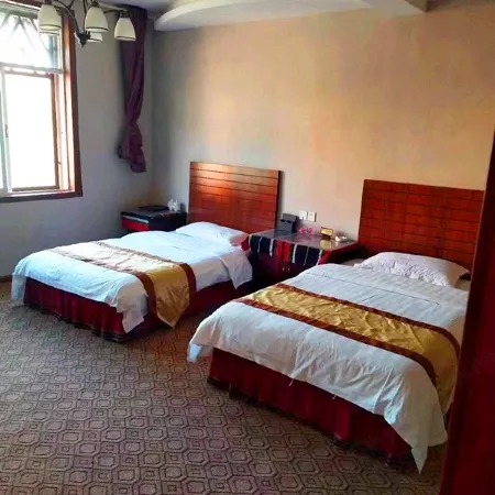 Ximeng Lai Nongbird Folk Inn