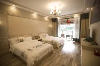 Riverside Select Hotel