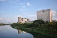 Pingjiang Shenfan International Hotel Các khách sạn ở Bình Giang