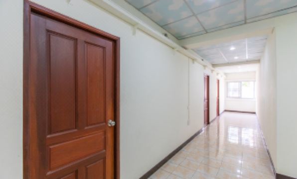 Soi 5 Apartment