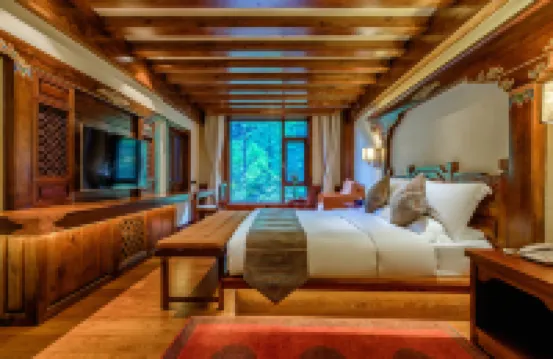 Shangri-La Snow Mountain Hotel On the iceberg