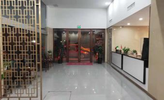 Holiday Hotel