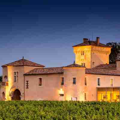 Château Lafaurie-Peyraguey Hôtel & Restaurant LALIQUE Hotel Exterior