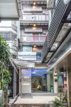 Cloud 9 Lodge - Hostels
