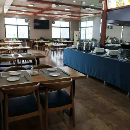 Yi Hotel