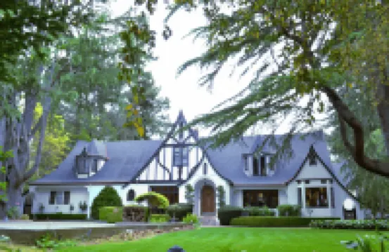 Candlelight Inn (Adults Only)