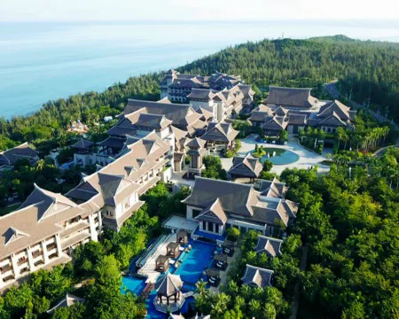 New Century Resort Hotel Qizi Bay Hotels in Changjiang
