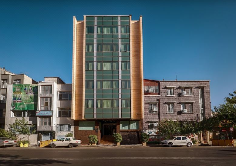 Saina Hotel - Housity