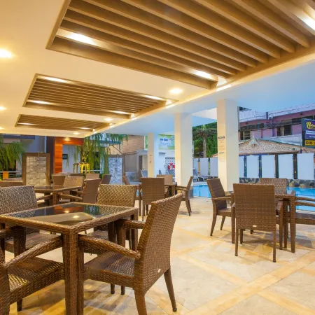 New Siam Palace Ville Hotel