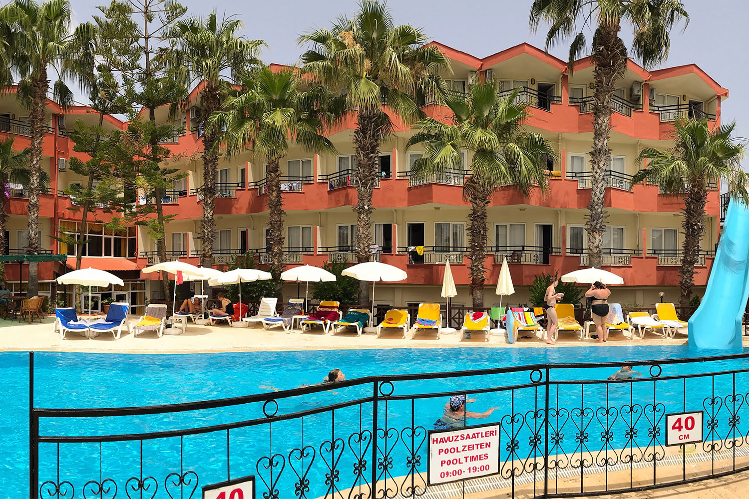 Semoris Hotel