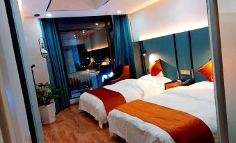 Zijin Apartment