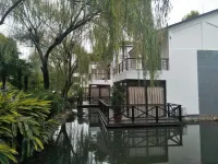 Relong Hot Spring Resort Các khách sạn ở Hòa Bình