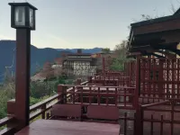 Xiangqing Garden Leisure Cabin Hotels near Cingjing