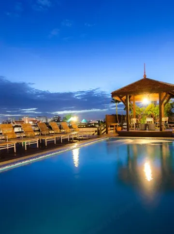 รูปภาพของไวโอเล็ต ทาวเวอร์ แอท ข้าวสารพาเลซ