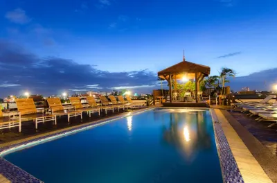 考山宮殿紫羅蘭塔樓飯店 考山路附近的飯店