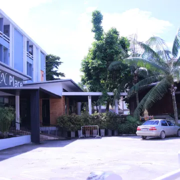 Pimann Place Hotel Отели рядом с достопримечательностью «Музей и Образовательный Центр Горных Племен»