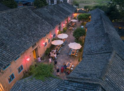 Yangshuo Gegeshu Hotel (Yangshuo Yulonghe Scenic Area)