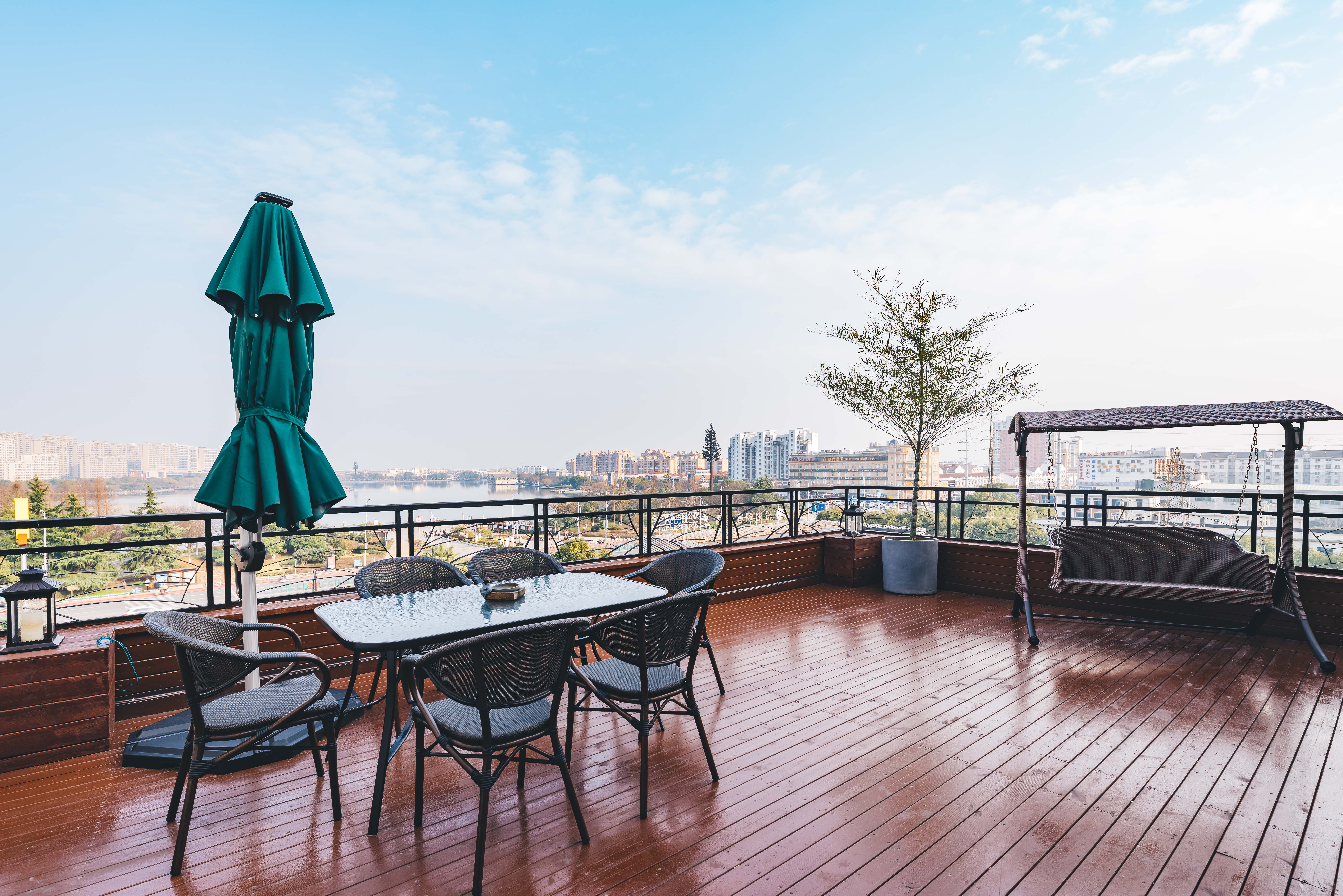 Atour HotelOver view