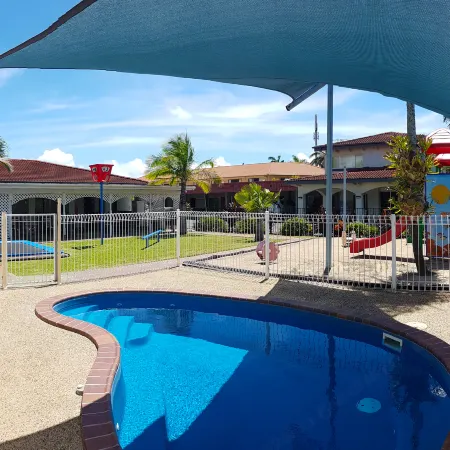 Tropic Coast Motel