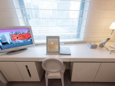 ダブルルーム ホテル エルセラーン大阪の写真