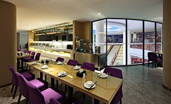 HanTing Premium Hotel (Guilin Zhengyang Pedestrian Street)