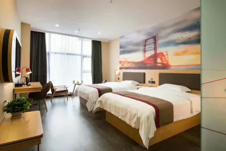 Shankee Hotel (Jinan Zhangqiu Mingtang Road Futai) Отели рядом с достопримечательностью «Jinan Engineering Vocational and Technical College (Xiuyuanhe Campus)»