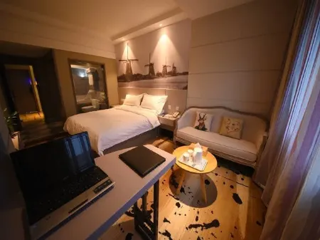 Super 8 Hotel (Yinchuan Gulou Pedestrian Street store) Отели рядом с достопримечательностью «Drum Tower»