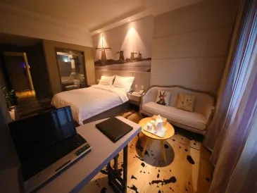 Super 8 Hotel (Yinchuan Gulou Pedestrian Street store)