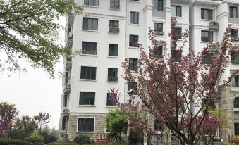 Hangyuexuan Seaview Apartment (Qingdao Golden Beach)