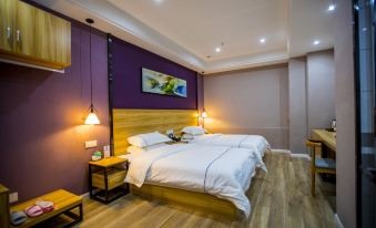 Leah Hotel